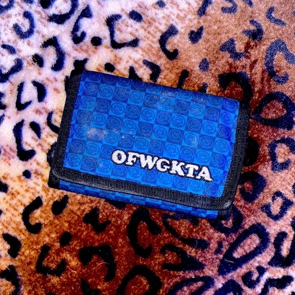 WOLF GANG! 2019❤︎MONOTONE Edition-100pcs WOLF GANG! 2019❤︎MONOTONE Edition-100pcs Wolf Gang 2019